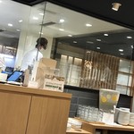 幸せのパンケーキ - お店の中