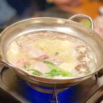 横浜 地鶏と個室 兼政 - 比内地鶏と旬野菜の水炊き鍋