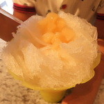 スプーンカンパニー - かき氷（特選白桃）　750円
