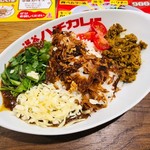 渋谷ハチカレー - 渋谷スクランブルカレー（900円）