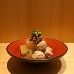 こころや - 鶏つくねと大根のふろふき にら味噌のせ