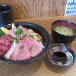 清水港　みなみ  - 鮪三昧丼