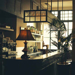 フォーチュンガーデンキョウト - お一人のご利用や待ち合わせにぴったりなスタンディングバー