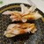 はま寿司 - 期間限定の…名前を失念。鶏肉を割いたやつが乗って、ちょいピリ辛。