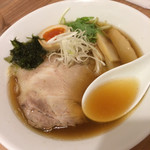 拉麺きしん - 澄んだスープ