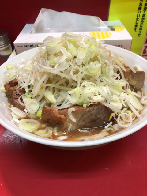 豚ラーメン>