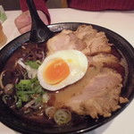 熊本チャーシュー麺880円