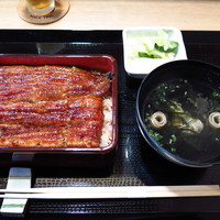 うなぎ 目白ぞろ芽 - 共水鰻重
