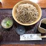 Teuchi Soba Shinkyou - 石臼手挽きせいろ800円の大盛り（＋400円）。