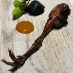 スペシャリテ　レヴォ鶏　地元契約養鶏場産生後45日の名古屋種