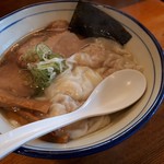 翔鶴 - 塩雲吞麺