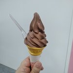 一口茶屋 - ソフトクリーム（チョコ）