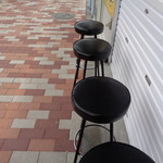 ラーメン二郎 - これは店内のイス