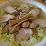 Chuukasobayatarou - 塩ラーメン大盛チャーシュー1000円