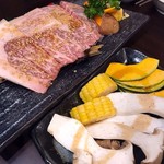 焼肉酒場 牛道 - 