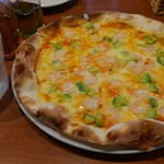 ローマステーション 鈴川店 - たっぷりエビとアボカドのピッツァ