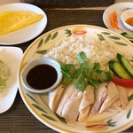 タイ国料理　チャイタレー - カオ・マン・ガイ 980円。
