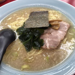 ニューラーメンショップ - ラーメン 600円