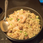 Mott 32 - 揚州炒飯　260HKD　イベリコチャーシュー入ってて海老がまたプリップリ！