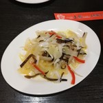 王龍餃子房 - イカとセロリの黒胡椒和え