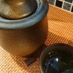 越前手打ちそば  そばーず2nd - 熱燗  二重構造です