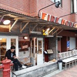 ファイヤーハウス - お店の外観