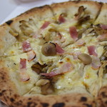 ピッザピッザピッザ - 秋のガーリックベーコン茸のピッツア800円