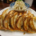 餃子工房 道 ～あぶし～ - ニンニク香る餃子と生姜香る餃子 見た目からの区別は不可能(^_^;)