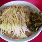 ラーメン二郎 - 小ラーメン(豚2枚)740円+にらだれ50円