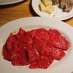 カルネジーオ イースト - 