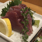 Sushi Daiwa - カツオ刺し。ごま油ニンニクポン酢→すごうま