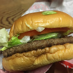 マクドナルド - 料理写真:ガーリックペッパー。広告画像と実物が違い過ぎるだろ。