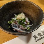 天史朗鮨 - お通し　サンマ刺し