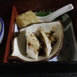 中国精進料理 凛林 - 人気定番のよだれ鶏と秋しか食べられない松茸の煮こごり