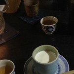 中国精進料理 凛林 - 最後はジャスミンティと杏仁豆腐で宴もたけなわに