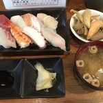 ふる川 - 寿司定食＝７８０円