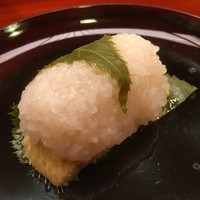 味 ふくしま - 穴子の蒸し寿司…桜餅の様な見た目も上品な味わい