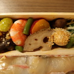 紫野和久傳 - 鯛ちらしおかずUP　H30.9