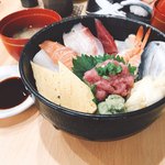 Sushidokoro Taka - 海鮮丼 大盛