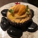 sincere - 殻はムラサキウニを利用、中身はバフンウニ、逆だと違いますが（笑）