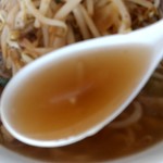 極濃湯麺 シントミ - 【2018.10.14(日)】しおタンメン(並盛・150g)756円のスープ