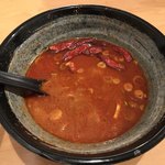 RED HOT NOODLES - 麺と具材までは完食、本当の闘いはここからだ