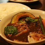 札幌スープカレー マグマ - 鶏むねと野菜　ネロスープ　10番