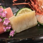 創作料理 櫻 - 創作料理 櫻(さくら)(東京都中央区銀座)富士のコース(9品) 18,800円・三品目〜御造り盛合せ・中とろ 平貝・牡丹海老