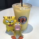 アンナカラーズコーヒー - フローズンマンゴー520円（税込）