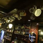 ビアワン - 店内カウンター側