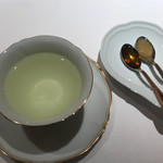 レストラン ナンペイダイ - フレッシュハーブティーに２種のはちみつ