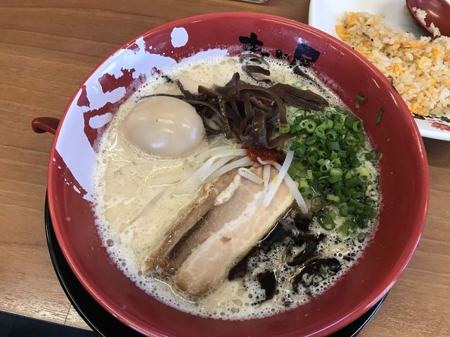 ラーメンまこと屋 尼崎次屋店 尼崎 ｊｒ ラーメン 食べログ