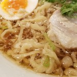 麺屋 六感堂 - 背脂太刀魚煮干 中華そば（醤油）