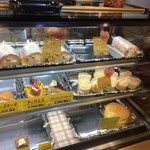 パティスリー ビスキュイ・ルレ - ショーケース